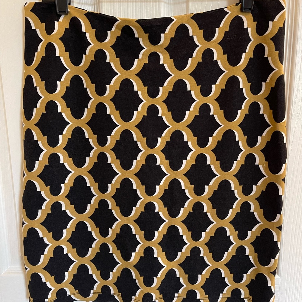 Stylish Black and Gold Patterned Skirt